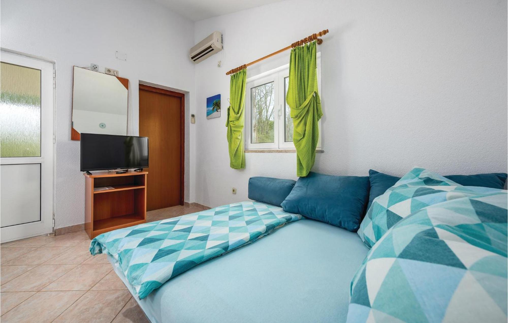 Cozy Apartment In Sv,Lovrec With Kitchen Jakici Extérieur photo